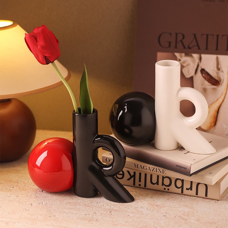 Florero de cerámica en forma d - Ok Lighting Decor reseña y precio